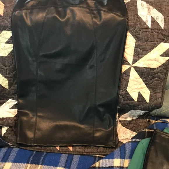 Marc New York Faux Leather Black, Pull on Skirt. XS - Picture 2 of 11